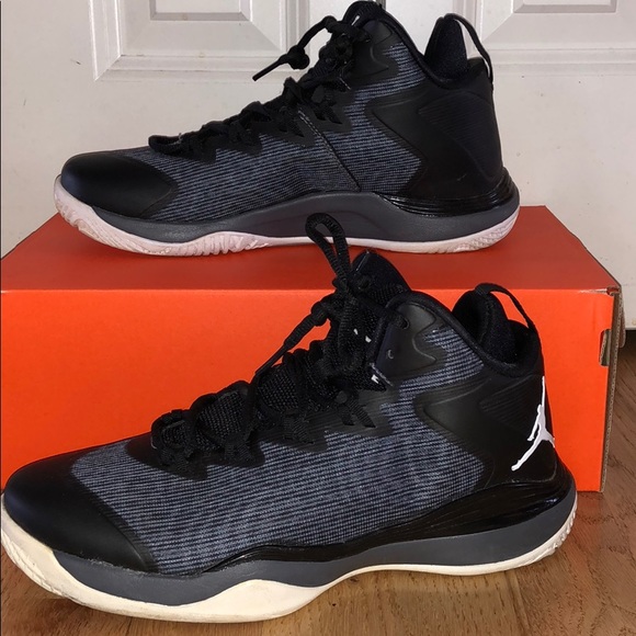 youth air jordan basketball shoes